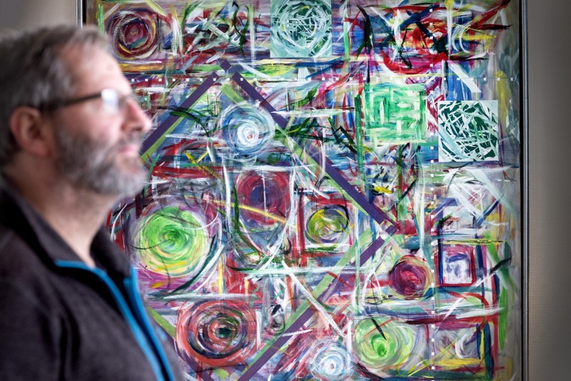 Jan Björn nærer en fascination for naturens råhed, særlige æstetik og finder ofte hans motiver på vandreture.