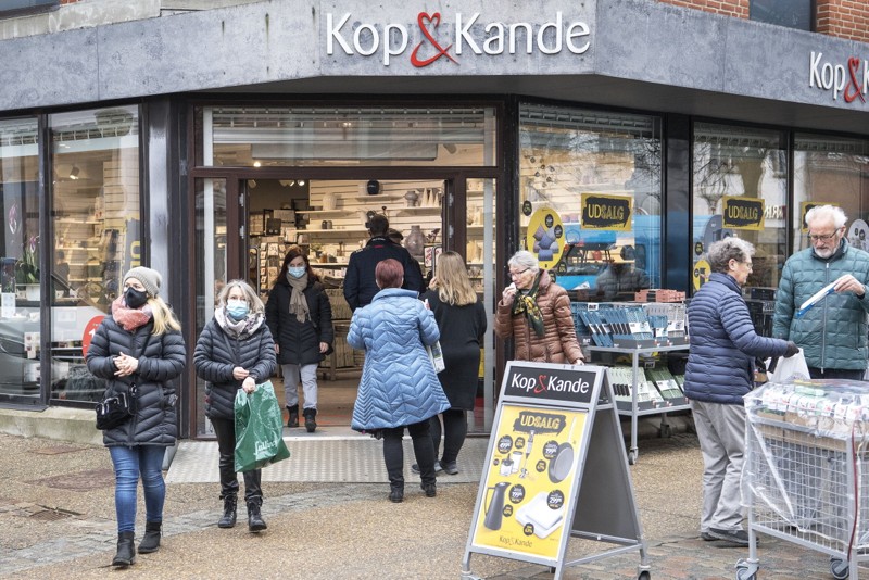 I Kop & Kande bliver der både købt nyt og omsider byttet julegaver. Foto: Kim Dahl Hansen