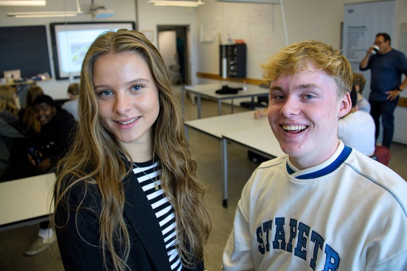 Frederikke Femhøj og Sebastian Stubberups første workshop foregik på HEG, hvor de skulle høre om Professionshøjskolen UCN.