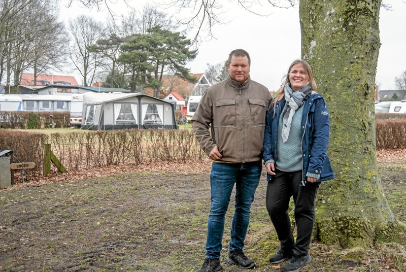 Niels Kristian Veggerby og Laila Davidsen ses her på Løgstør Camping. Der er foreløbig indgået en forpagtningsaftale for resten af 2021, hvorefter aftalen skal tages op igen. Foto: Mogens Lynge