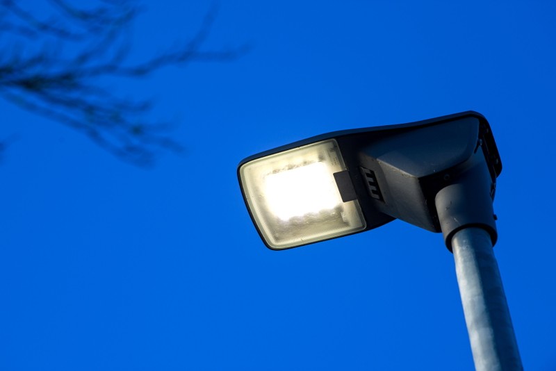 Rebild Kommune har opnået en besparelse på næsten 70 procent på forbruget til gadebelysning det seneste årti.