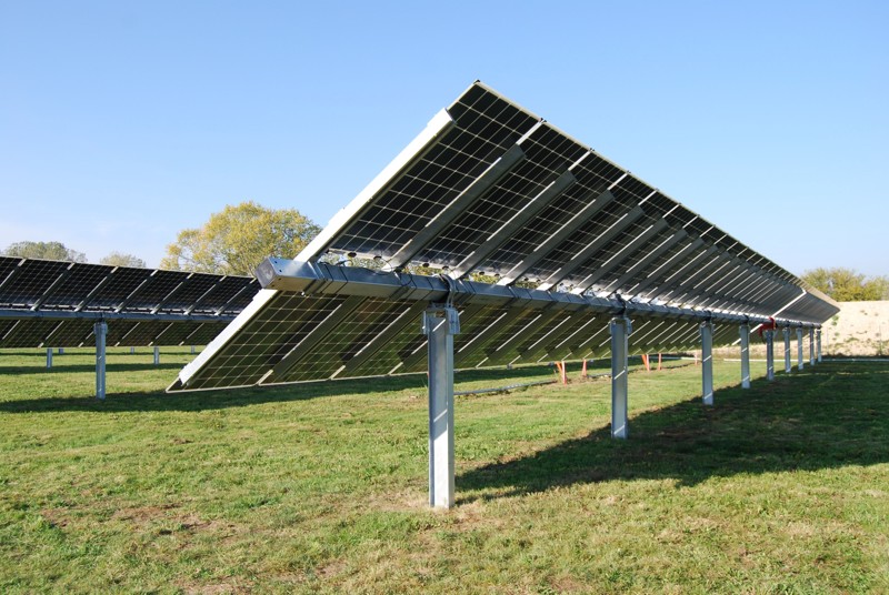 Nærområdet tilgodeses med støtte fra grøn pulje, der får pengene fra ejerne af den nye solcellepark ved Bjørnstrup. Billedet er fra en anden solcellepark.