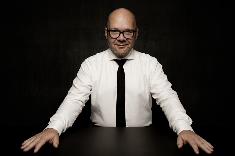 Lars Hjortshøj, en af Danmarks mest populære komikere, er konferencier på aftenen. PR-foto