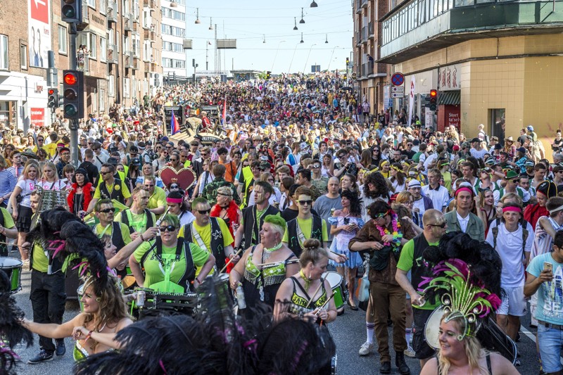 Igen i år kan man forvente at se Vesterbro i tusindvis af farver, når årets karnevalsoptog igen drager forbi bymidten.