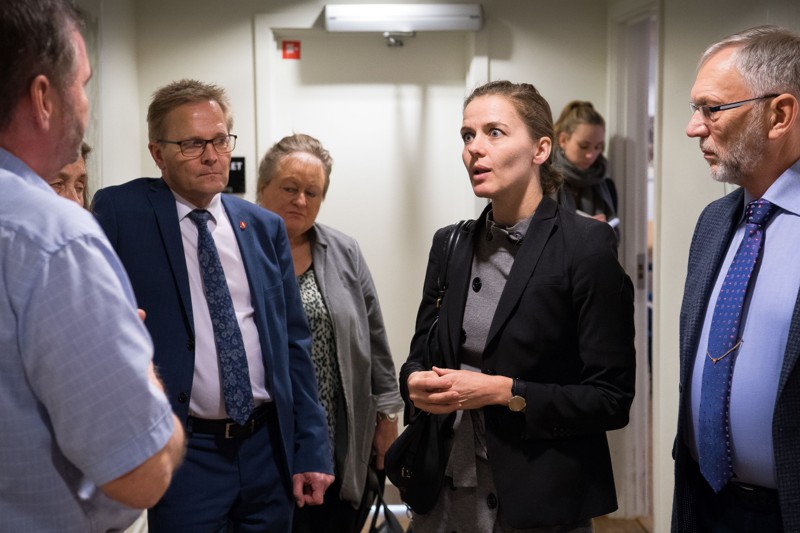Sundhedsminister Ellen Trane Nørby (V): - Det er vigtigt, at sundhedsvæsenet kommer tættere på borgerne, så de får flere gode tilbud der, hvor de bor.