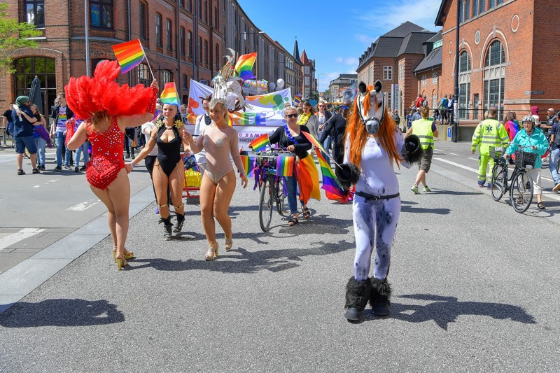 Paraden starter i Kildeparken og bevæger sig gennem Aalborgs gader. Arkivfoto: Jesper Thomasen