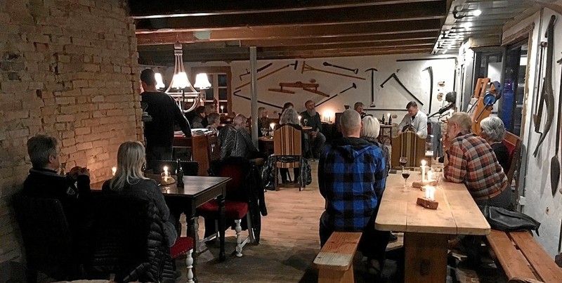 Det er her hos Kulturkøbmanden i Sillerslev, initiativtagerne vil forsøge at løfte ambitionsniveauet hos foreningerne og enkeltpersoner på Mors. Privatfoto