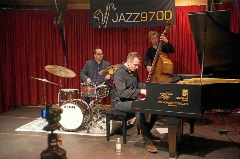 Jazz 9700 melder om en god aften, da de havde besøg af Peter Lund Paulsen Trio. Privatfoto