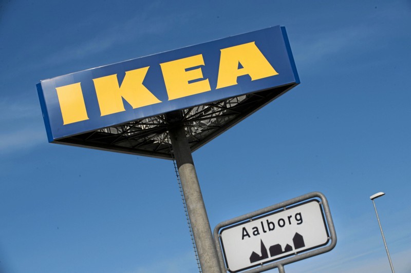 Børn kan være med i en tegnekonkurrence i IKEA Aalborg, hvor de bedste tegninger kan blive til rigtige tøjdyr. Arkivfoto: Grete Dahl