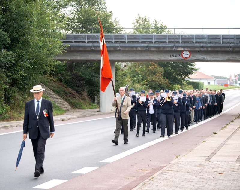 Dagen bød også på en parade gennem byen, efter at man havde hentet sidste års fuglekonge.Foto: Lars Pauli