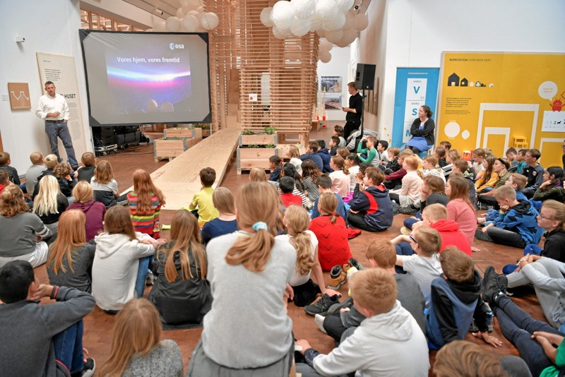 Videnskabsmødet er en blanding af workshops og foredrag - her f.eks. med astronaut Andreas Mogensen. Arkivfoto: Claus Søndberg