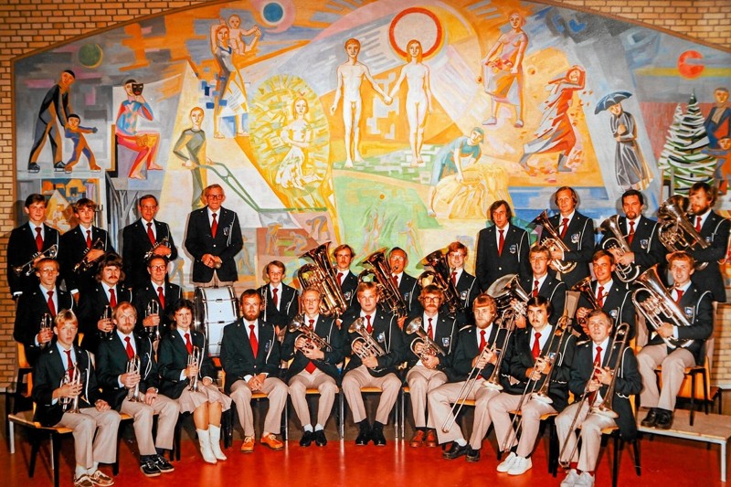 Sindal Blæserne til koncert og alsangsaften på Sindal Skole i oktober 1984 til fordel for Dansk Røde Kors. Foto: BR-Foto