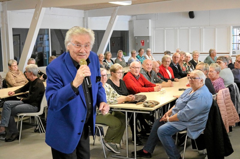 Røde Kors Sæby afdeling havde inviteret til koncert med Richard Ragnvald i Sæby Spektrum. Foto: Tommy Thomsen