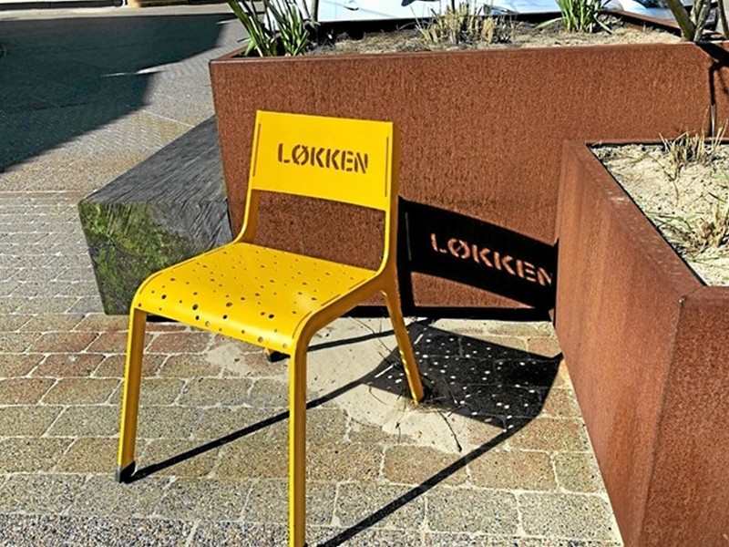Ved nogen hvor de gule Løkkenstole er blevet af. Foto: Arkivfoto