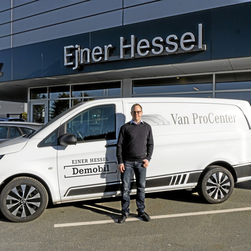 Torben Højgaard Nielsen er nu ansat hos Ejner Hessel i Hjørring til at varetage salget af erhvervskøretøjer fra Mercedes-Benz og Renault. Privatfoto