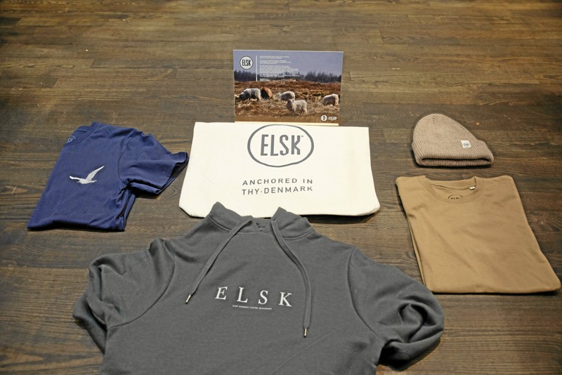 ELSK er nyt mærke i butikken, og de lækre produkter er designet med inspiration fra Vesterhavet og Thy. Der er stor fokus på bæredygtighed og økologi i valget af materialer og produktion. Foto: Michael Madsen