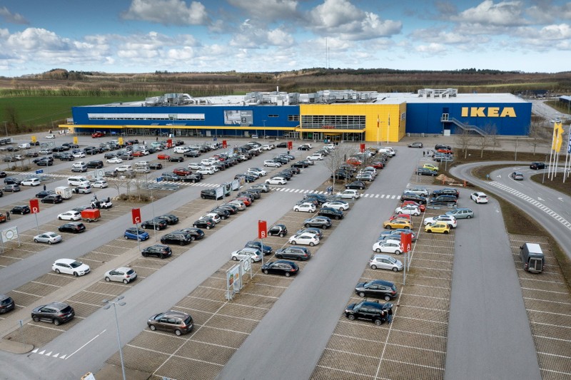 Du kan returnere varen hos Ikea Aalborg, som du finder på adressen Krebsen 40, 9200 Aalborg.