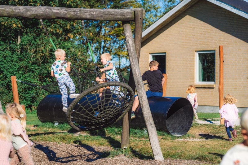Klim Friskole og Fribørnehus markerer 11. november, at det er 150 år siden, at fremsynede borgere tog initiativ til en friskole.