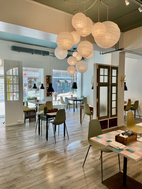 Lyst og lækkert - den kommende keramikcafé kommer til at minde om Art by Me her i Urbansgade.