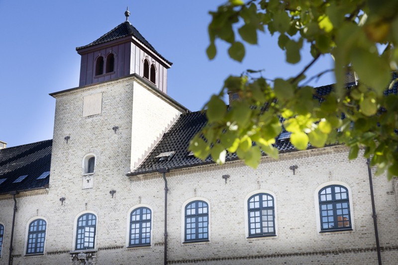 Det fine gamle urværk på Hobros gamle retsbygning er sendt til Vejle. Foto: Claus Søndberg
