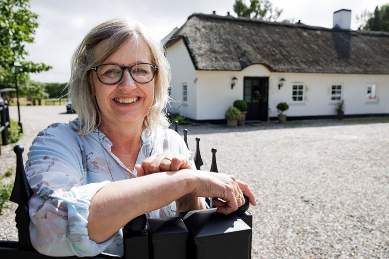 Helle Skaarup Poulsen flytter sin populære strikkebiks fra Birkelse til en nyrenoveret ejendom i Hune.Hune 26. juli 2022