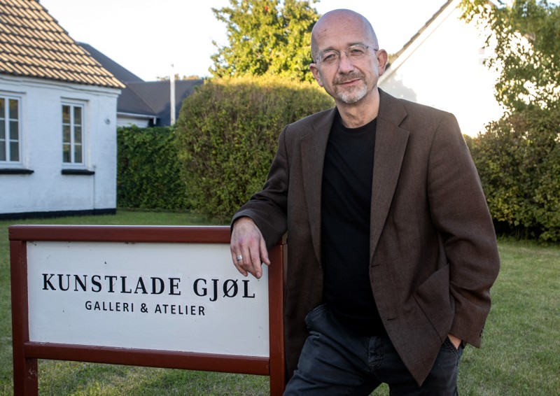 Danny Heinricht åbnede Kunstlade Gjøl for fem år siden på Limfjordsgade på Gjøl.