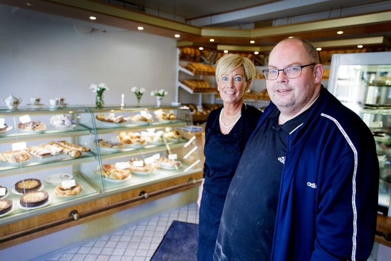 Vils Bageri er åbnet igen, nu med bagermester Kim Gundorph ved roret. Hovedparten af personalet er det samme, ikke mindst Gitte Kibsgaard, der har arbejdet i bageriet i 25 år.