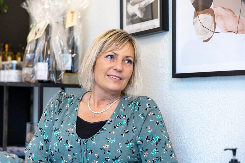Anette Kvist har Full Beauty-klinikkerne i Hobro og Randers. Tidligere har hun været butikschef for Uno Danmark og Søstrene Grene.