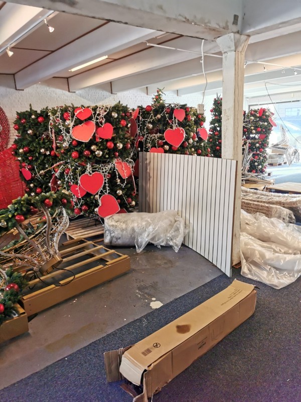 Der arbejdes for tiden bag kulissen for at få Brønderslev pyntet op til jul.