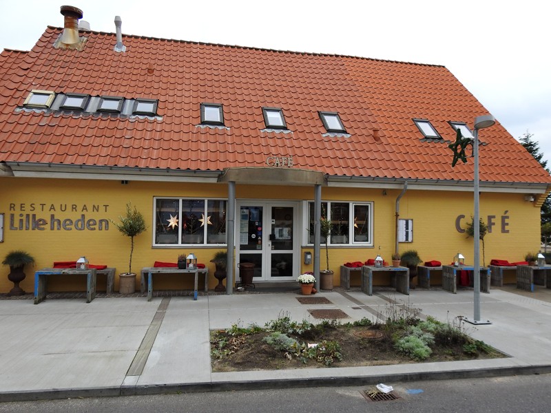Restaurant Lilleheden er et flot mad kultursted, i en gastronomisk klasse der ligger i øverste alle bedømmelser, stedet som hæver Hirtshals.