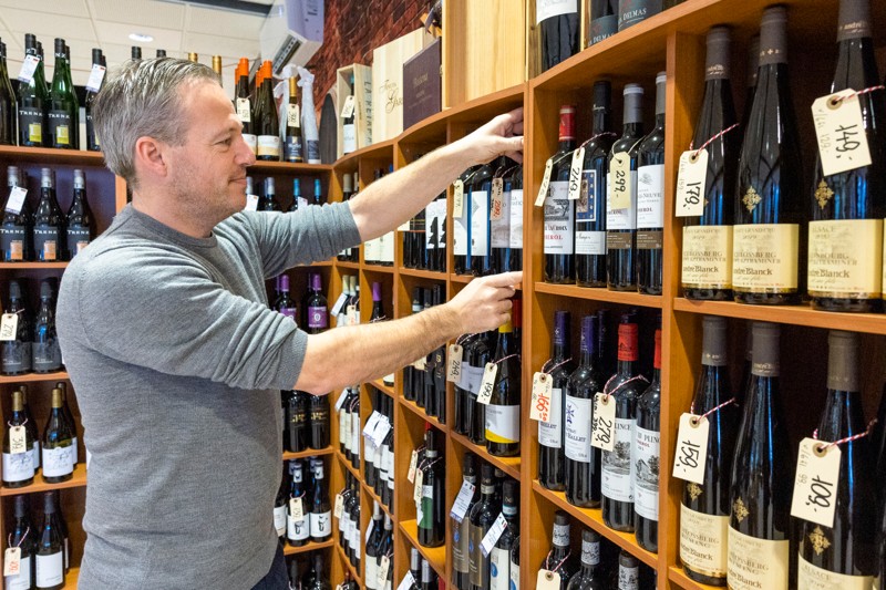 Enrico Quaranta fra Vin & Vin Hobro kommer med tre bud på en vin til julemiddagen.