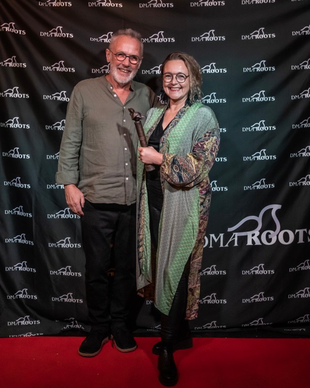 Svend Erik Larsen og Dorthe Kold modtog på vegne af Skagen Festival Danish Music Award Roots prisen: Traditionsprisen.