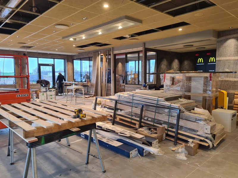 Rammerne er på plads, men endnu mangler der lidt, inden det ligner det McDonald's, man kender.
