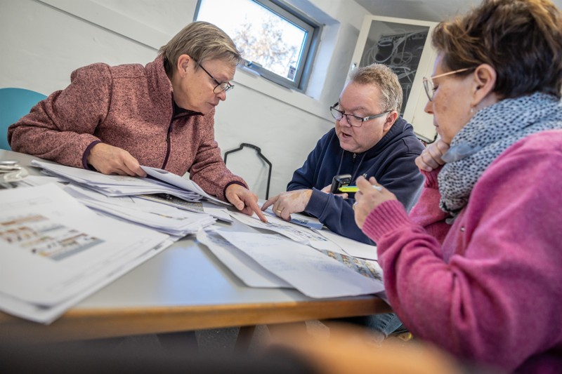 Efter flere måneder uden lokal dagligvarebutik kan en gruppe ildsjæle nu sikre, at der igen bliver en lokal indkøbsmulighed i Vester Thorup. 10. december åbner Nærkøb med købmand Klaus Andersen. Vester Thorup 2. december 2022