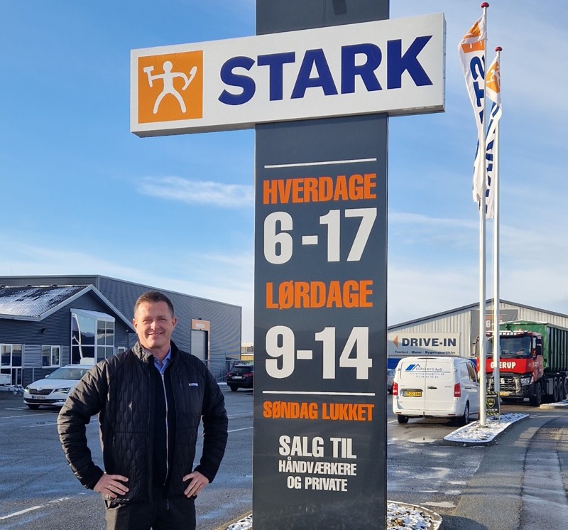 Dennis Hillgren, ny direktør i Stark Hobro. Han er 44 år og kommer med et solidt branchekendskab.