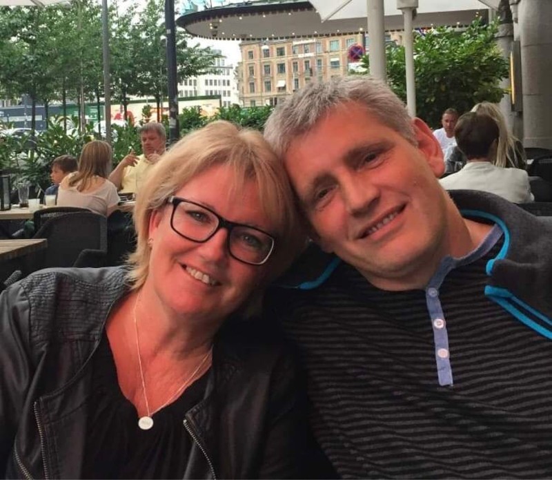 Charlotte Olin og Søren Kvist vil gerne give en familie, der er presset på økonomien, en god juleaften. Derfor håber de, at nogen henvender sig.