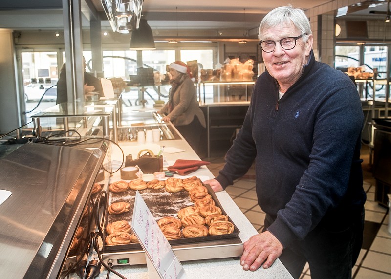 Bagermester Poul Bjerg ser tilbage på 40 gode år i Hune Bageri. Nu glæder han sig til at få mere tid til familien.