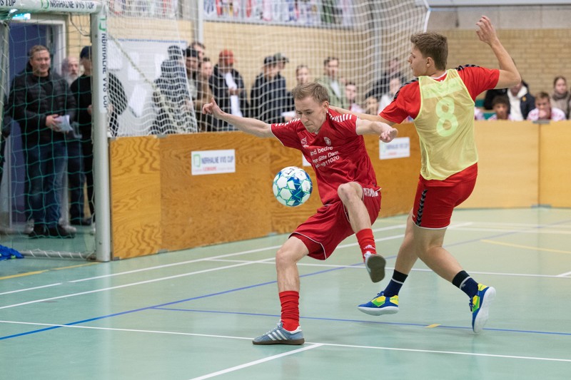 Hjørring IF i rødt mødte Nørresundby FB, men ingen af de to hold spillede sig til fredagens finale.