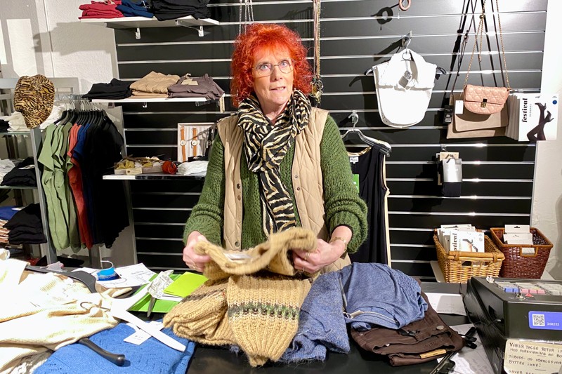 - Der er ikke noget, der overrasker mig længere, siger indehaveren af Shoppen i Algade i Nykøbing, Conni Pedersen.