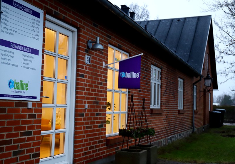 Efter kun en måneds tid har Marianne Bagh Jørgensen allerede gode erfaringer med kunder, som har tabt sig på hendes behandling. Og desuden oplever hun at have flere mænd i klinikken, end hun først havde regnet med. De får primært smertebehandlling.