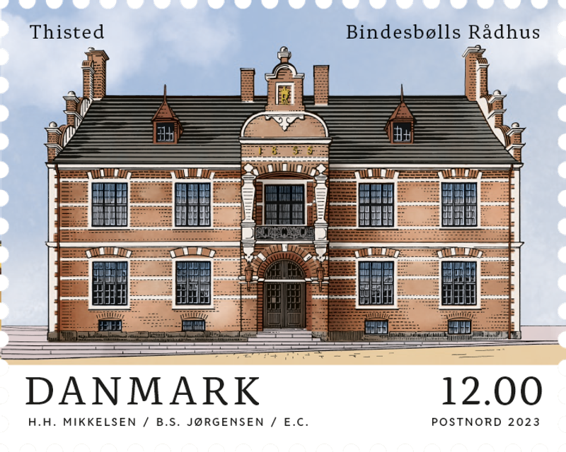 I samarbejde med Realdania By & Byg har PostNord netop lanceret et frimærkeark, der hylder den historiske danske bygningskultur. Heriblandt Thisteds gamle rådhus.