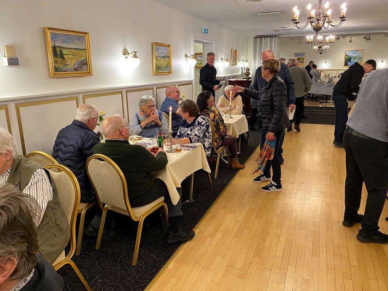Mange interesserede kiggede indenfor, da Dronninglund Hotel holdt åbent hus.