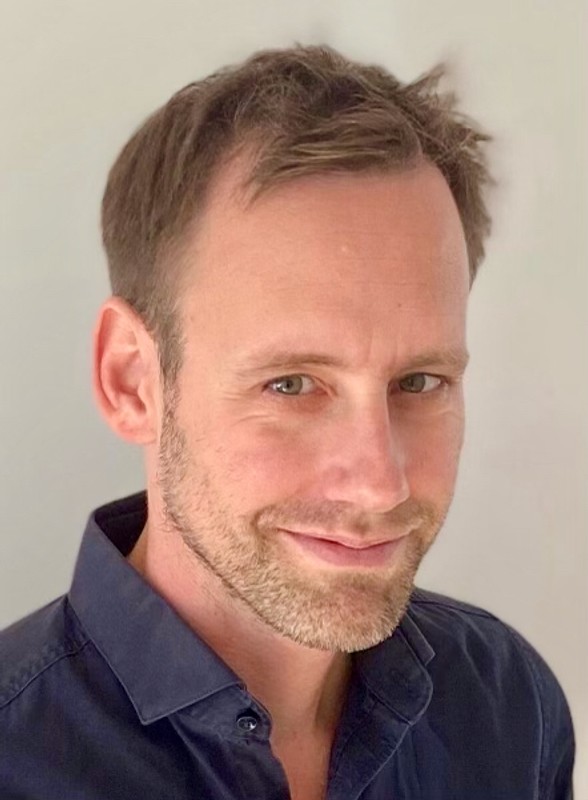 Vincent Löffler er til daglig konsulent i Hjerteforeningen i Midtjylland, og arbejder ved siden af som psykolog.