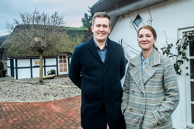 Michael Højer skal fremover forpagte Raalingen i Hou. Han får daglig assistance af Laura Kristensen.