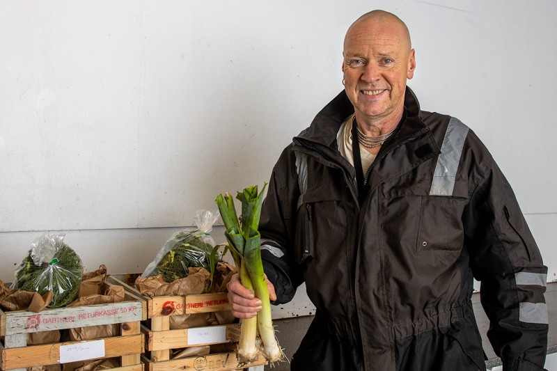 Chefgartner Christian Pohl er på jagt efter nye forhandlere til grøntsagerne fra Råd & Dåds gartneri.