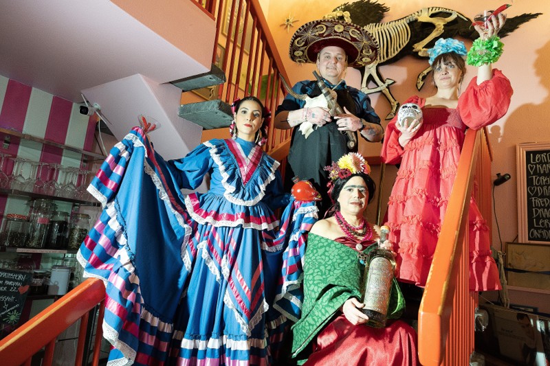 Ilma Sanchez Mogensen fra La Casa Latina holder som noget nyt tequila-smagning på Ulla T.