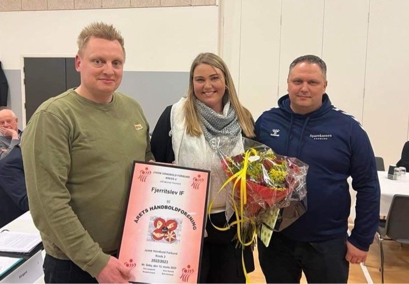 Næstformand i FIF Håndbold Jesper Rasmussen, Børneudvalgsformand i JHF Kreds 2 Vicki Hierrild og Ungdomsformand i FIF Håndbold Kristian Fjordbak