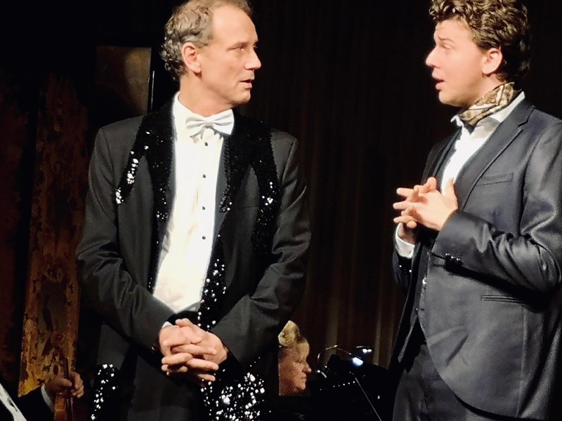 Thomas Peter Koppel og Jonathan Koppel indtager scenen i Morsø Teater 29. marts.