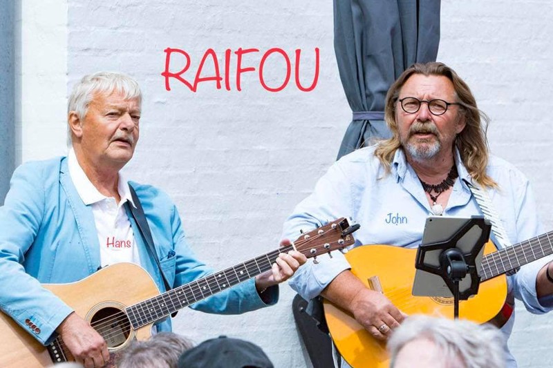 Raifou spiller i Event Forsamlingshus i Ø. Brønderslev.