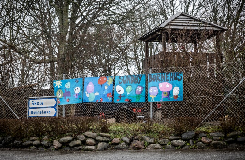 Bestyrelsen, der arbejder for at videreføre Sundby Børnehus, når skolen lukker, har nu ansat en leder til børnehuset.